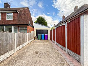 Photo 21- click for photo gallery